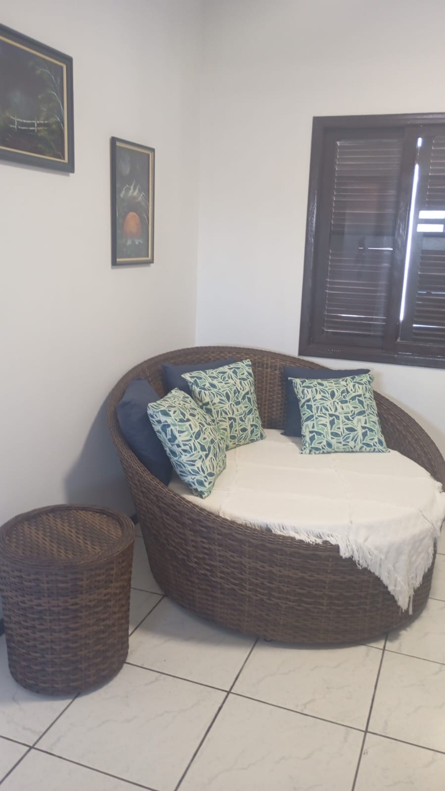 Sobrado exclusivamente da imobiliária