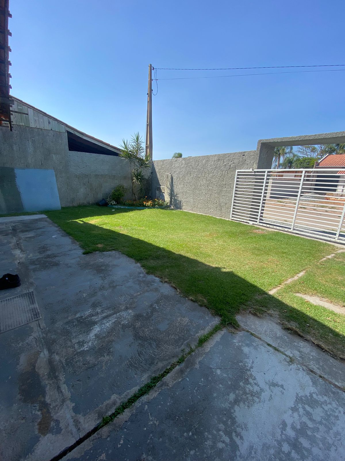 Casa no Bairro Salinas com Piscina