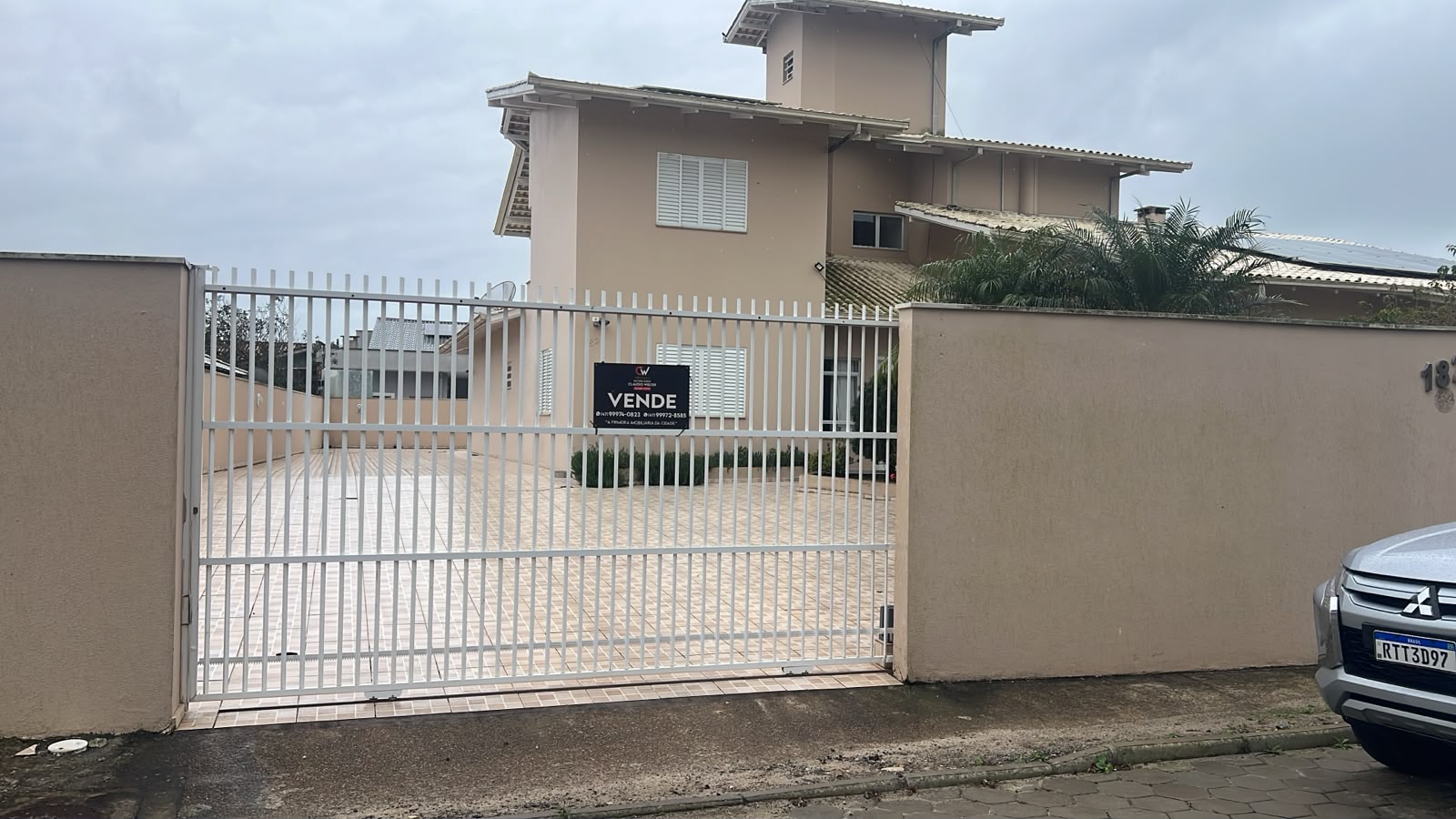 Mansão Alto Padrão com Quadra Esportiva, piscina, sauna e piscina