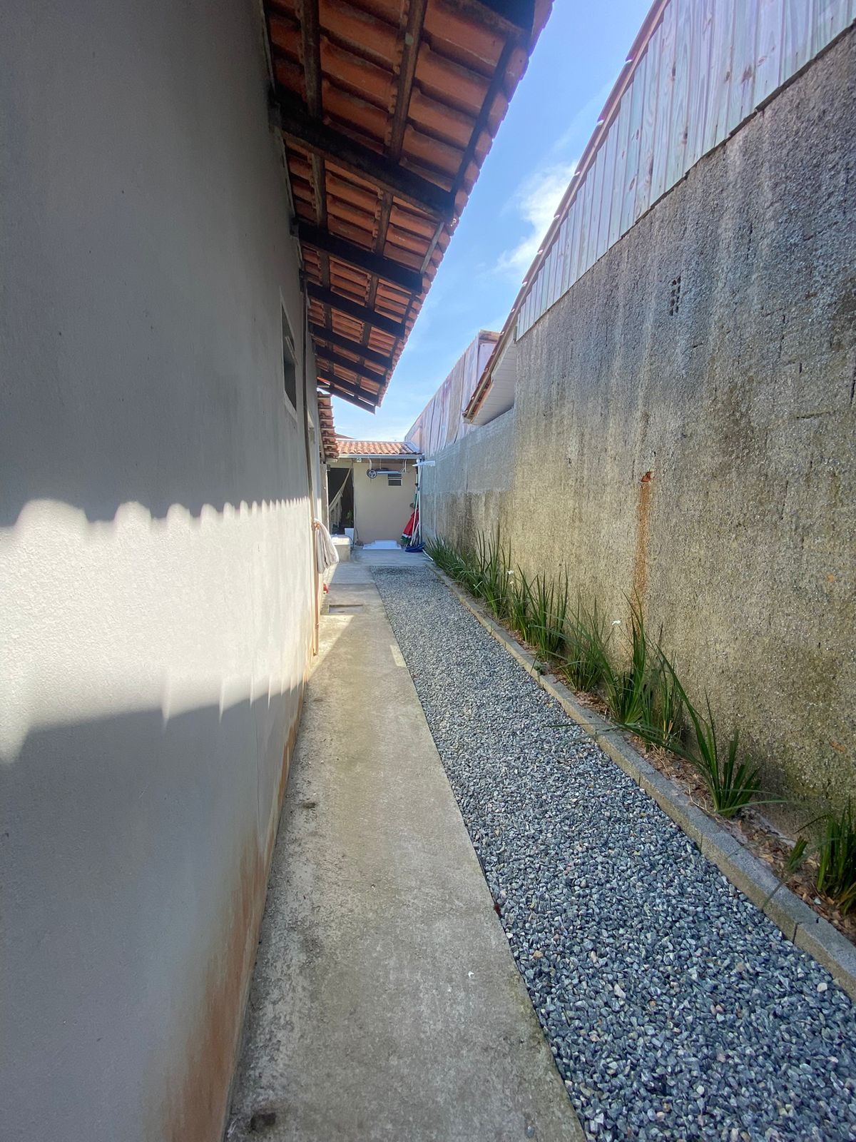 Casa no Bairro Salinas com Piscina