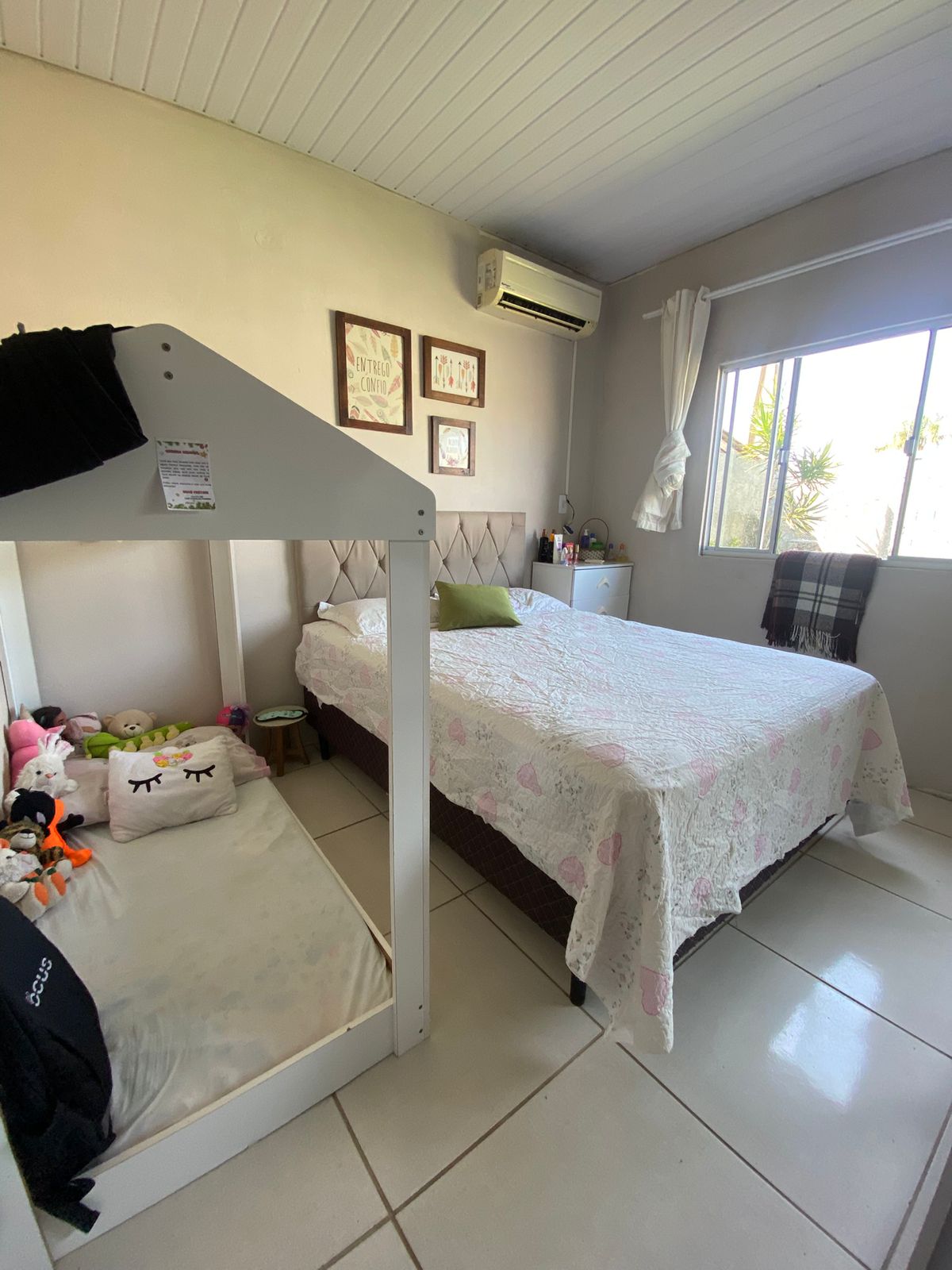 Casa no Bairro Salinas com Piscina