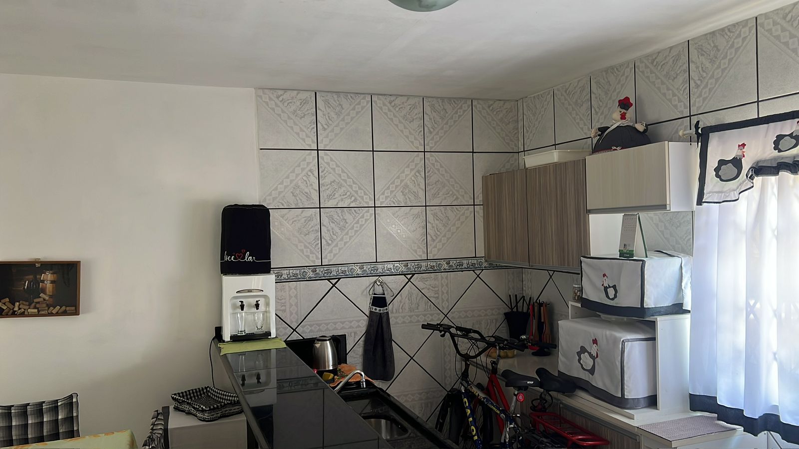 Casa no Bairro Costeira -Estilo Chalé- Av  Principal