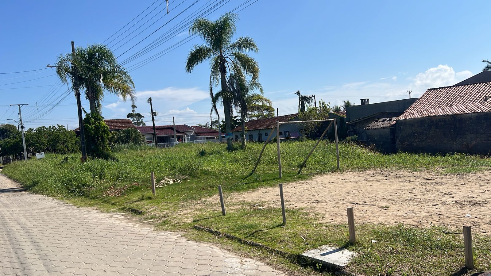 Terreno no Bairro Costeira-Região da Lagoa- 250 metros-Balneário Barra do Sul