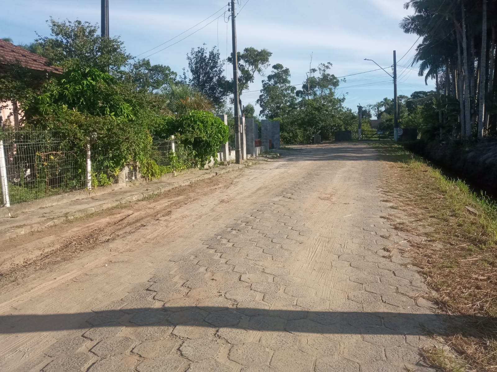 Casa no Bairro Costeira-Região da Lagoa-Balneário Barra do Sul