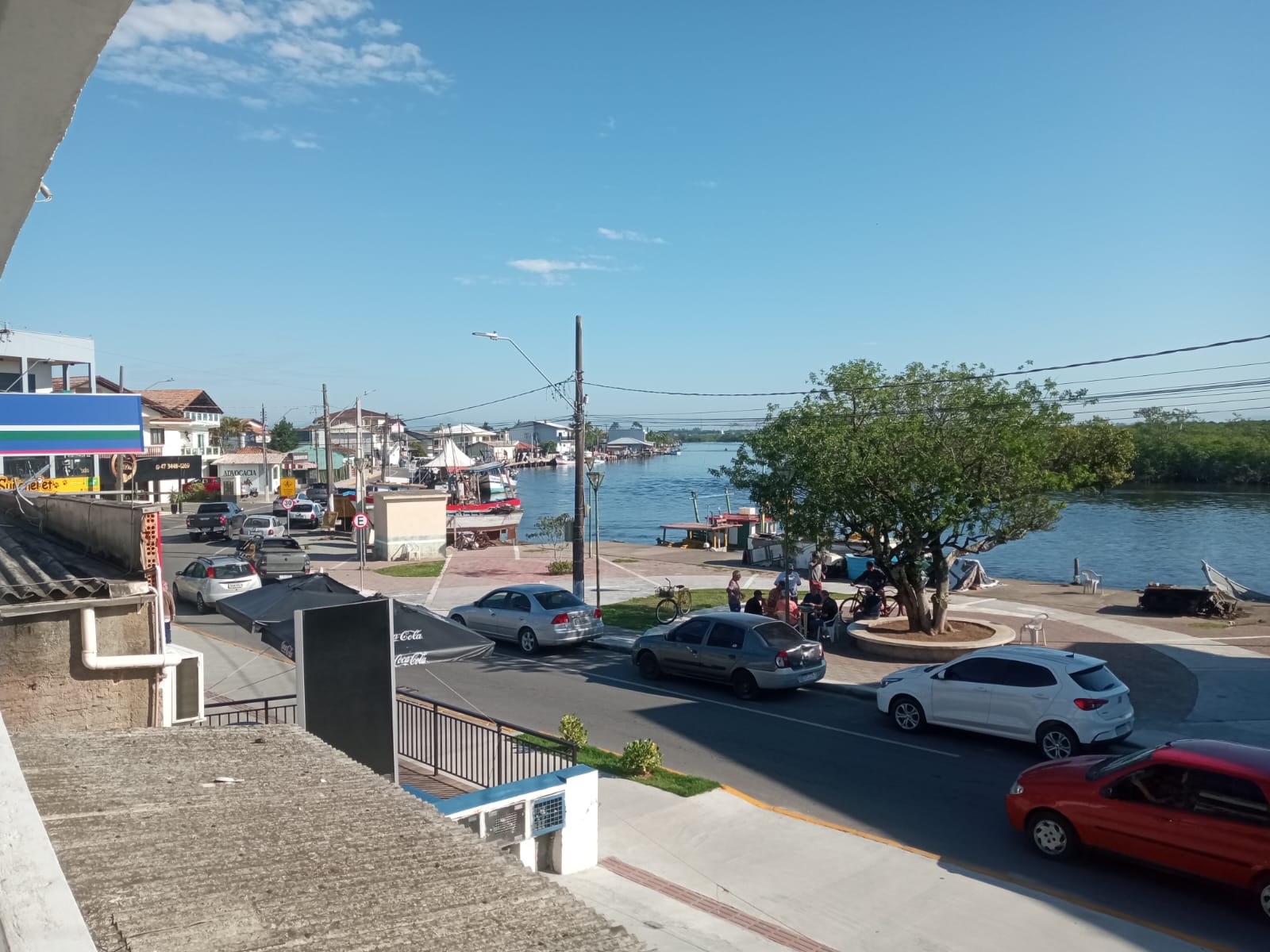 Sobrado no Centro-Balneário Barra do Sul-SC