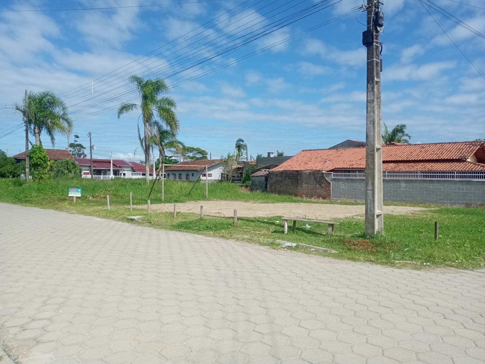 Terreno no Bairro Costeira-Região da Lagoa- 250 metros-Balneário Barra do Sul