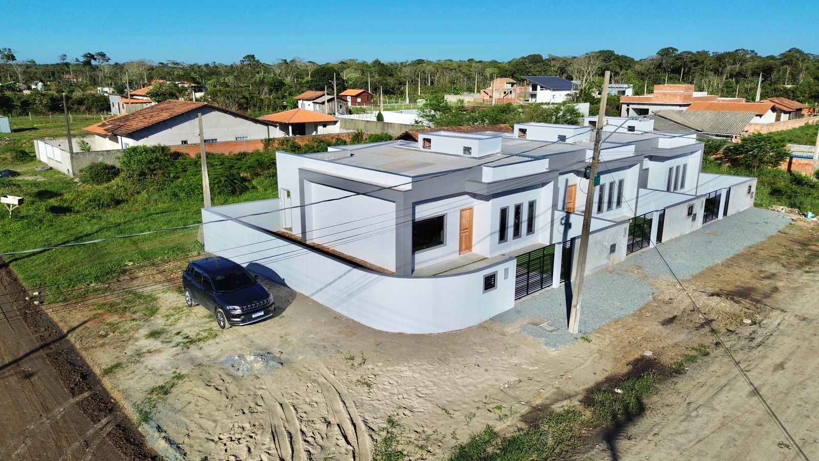 CASA  GEMINADA AVERBADA NA PRAIA COM SUÍTE