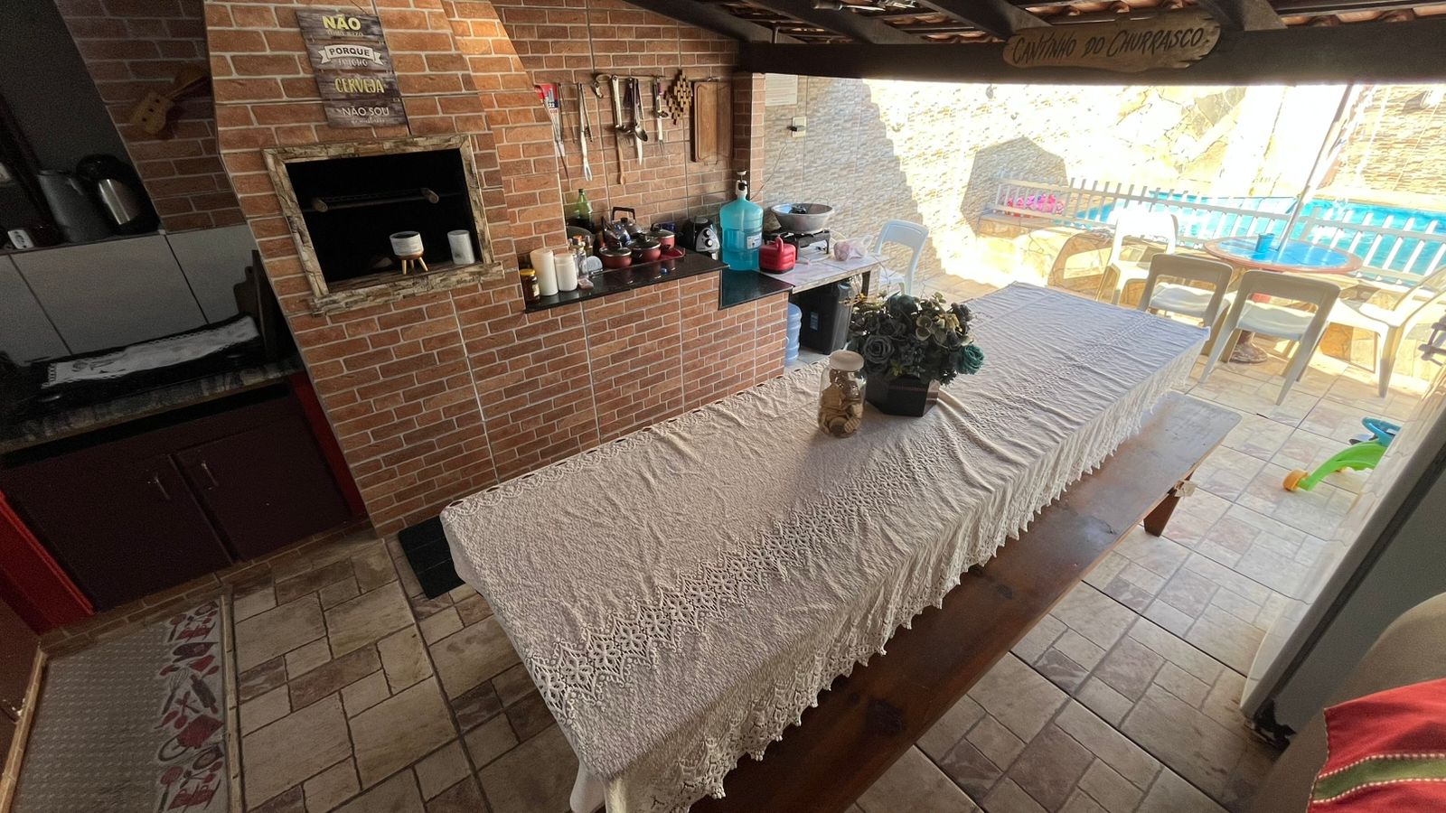 Casa no Bairro Costeira-Com Piscina-Região da Lagoa