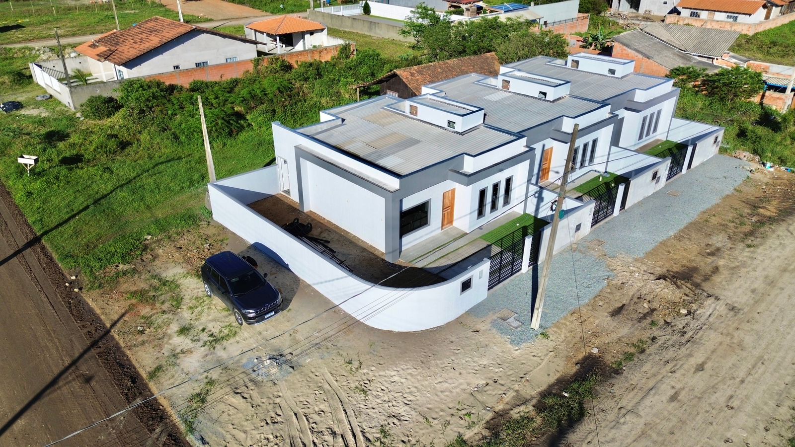 CASA  GEMINADA AVERBADA NA PRAIA COM SUÍTE