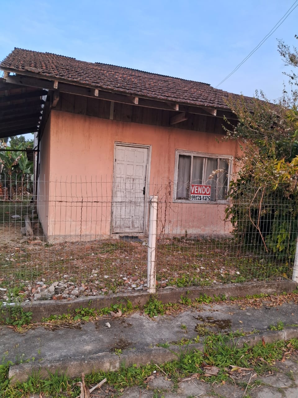 Casa no Bairro Costeira-Região da Lagoa-Balneário Barra do Sul