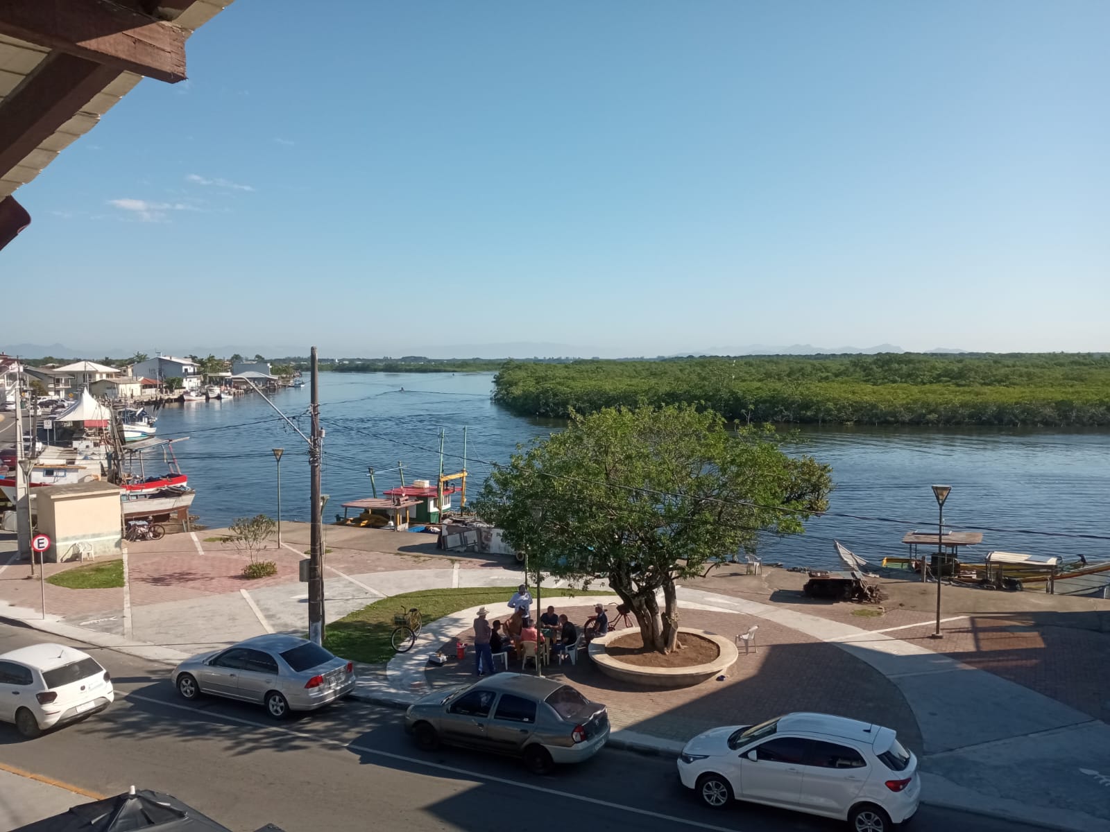 Sobrado no Centro-Balneário Barra do Sul-SC