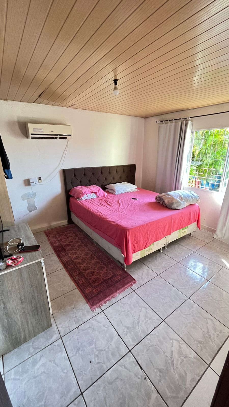 Casa no Bairro Costeira-Com Piscina-Região da Lagoa