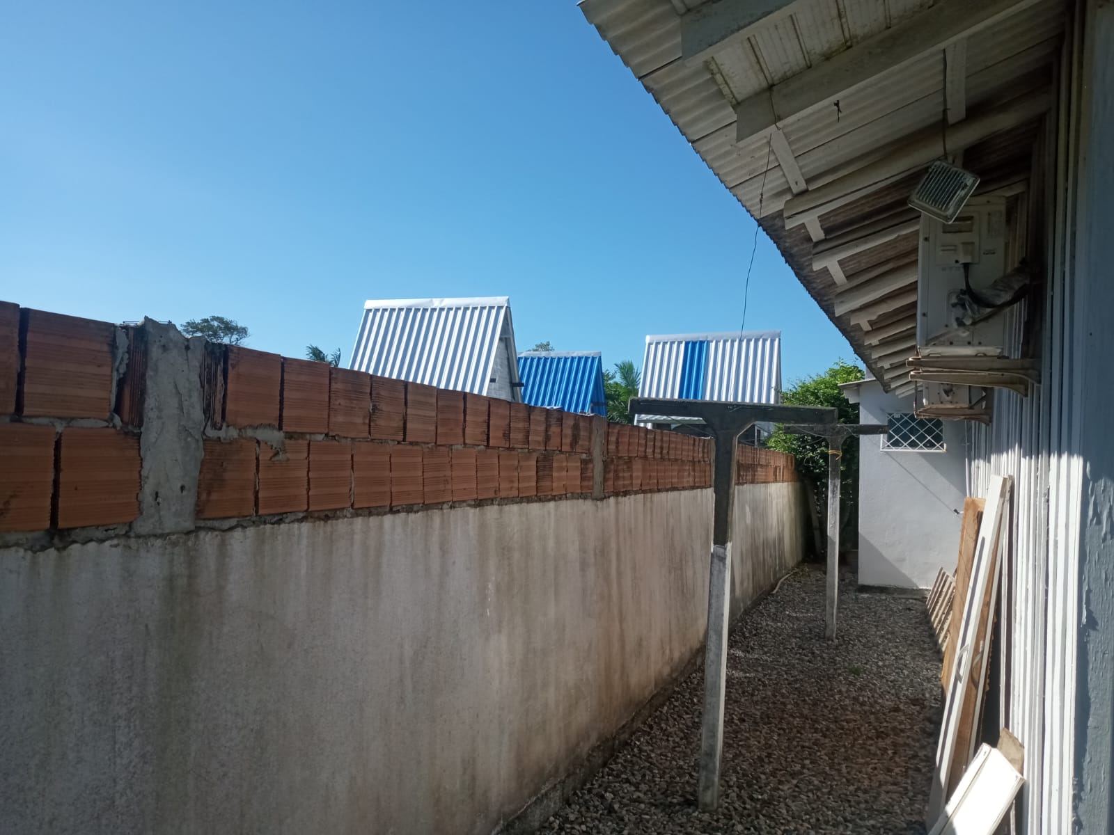 Casa de Madeira Bairro Salinas