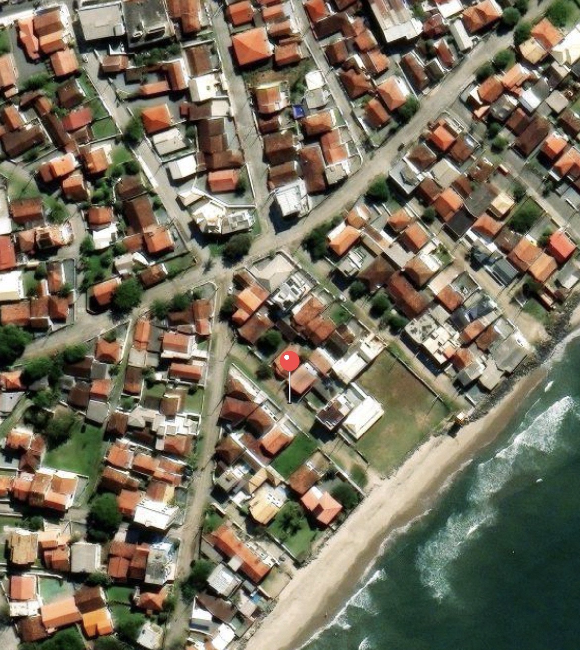 Sobrado exclusivamente da imobiliária